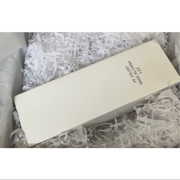 CHANEL N° 5 L’EAU BOTTLE- Factory 5 Collection. - Picture 2 of 4